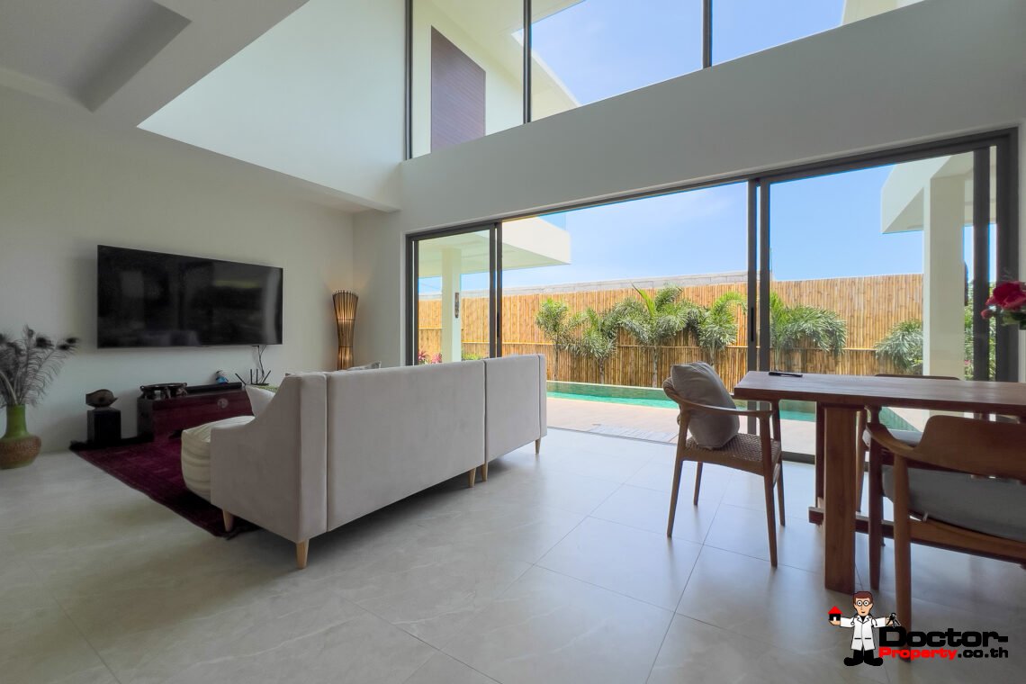 3 Bedroom Pool Villa with Partial Sea View in Bo Phut, Koh Samui – For Sale